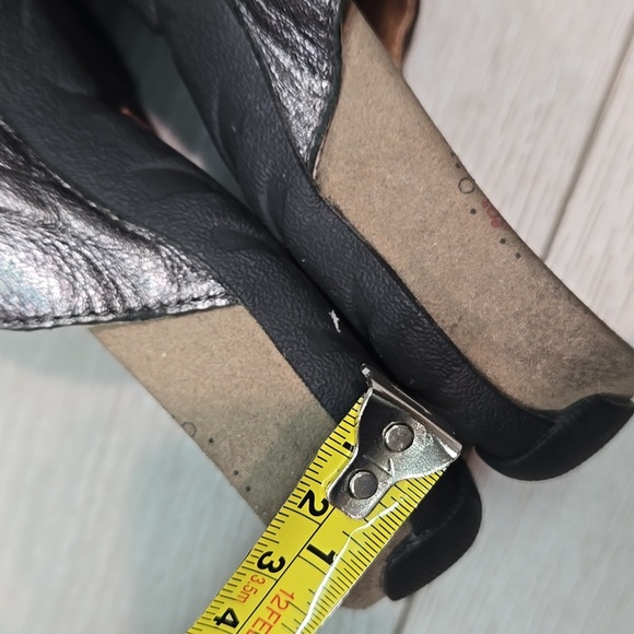 Taos Footwear Women Gift 2 Loop Toe  Comfort Sandals Shoes Slide Sz 8 - Picture 9 of 13